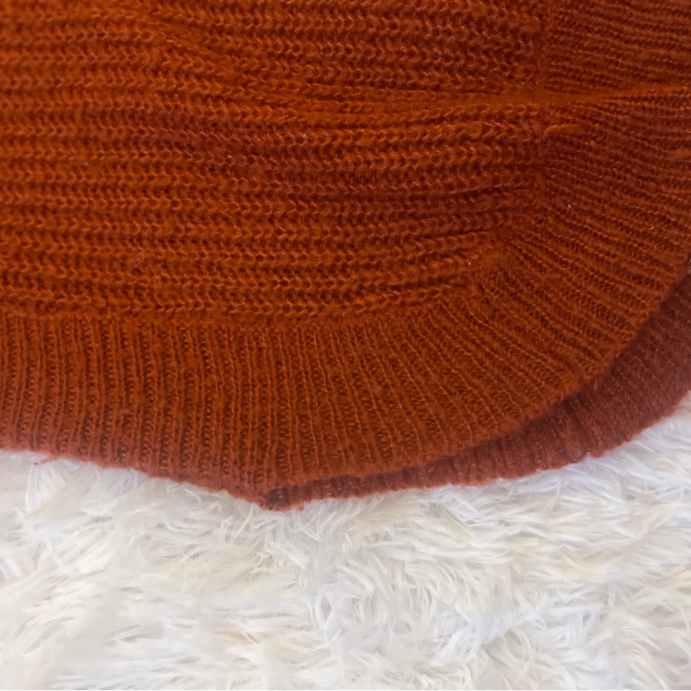 Gorgeous and Comfy Sweater! - Picture 3 of 6
